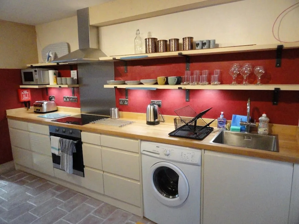 The Little Luckwell Apartment