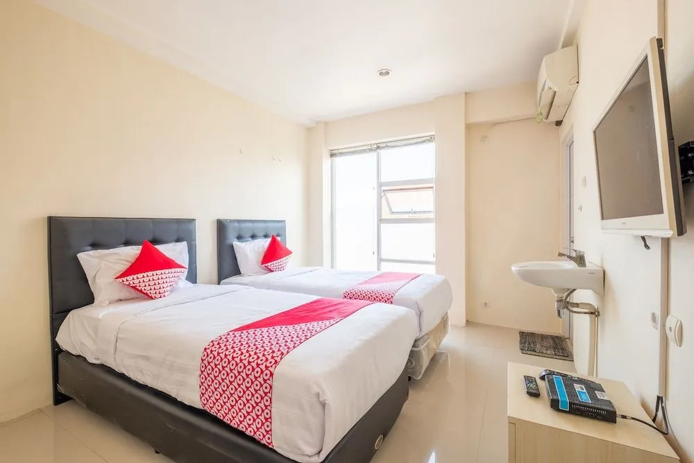 OYO Collection O 935 Bongo Residence