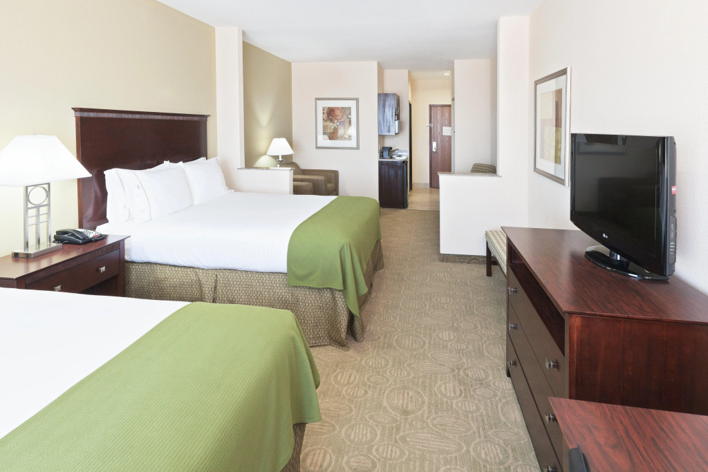 Holiday Inn Express Hotel & Suites Brownfield by IHG