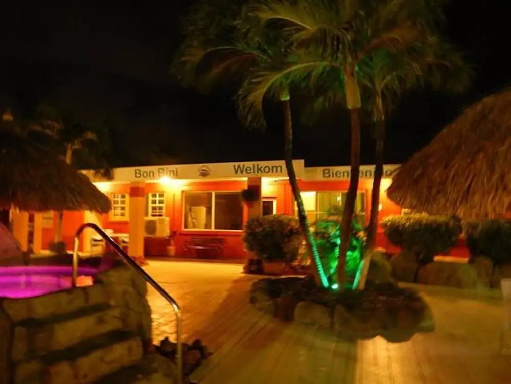 Sea Breeze Ocean, Studio 5 at Mangel Halto Beach
