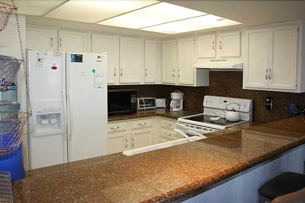 Seville 206 - 3 Br Condo