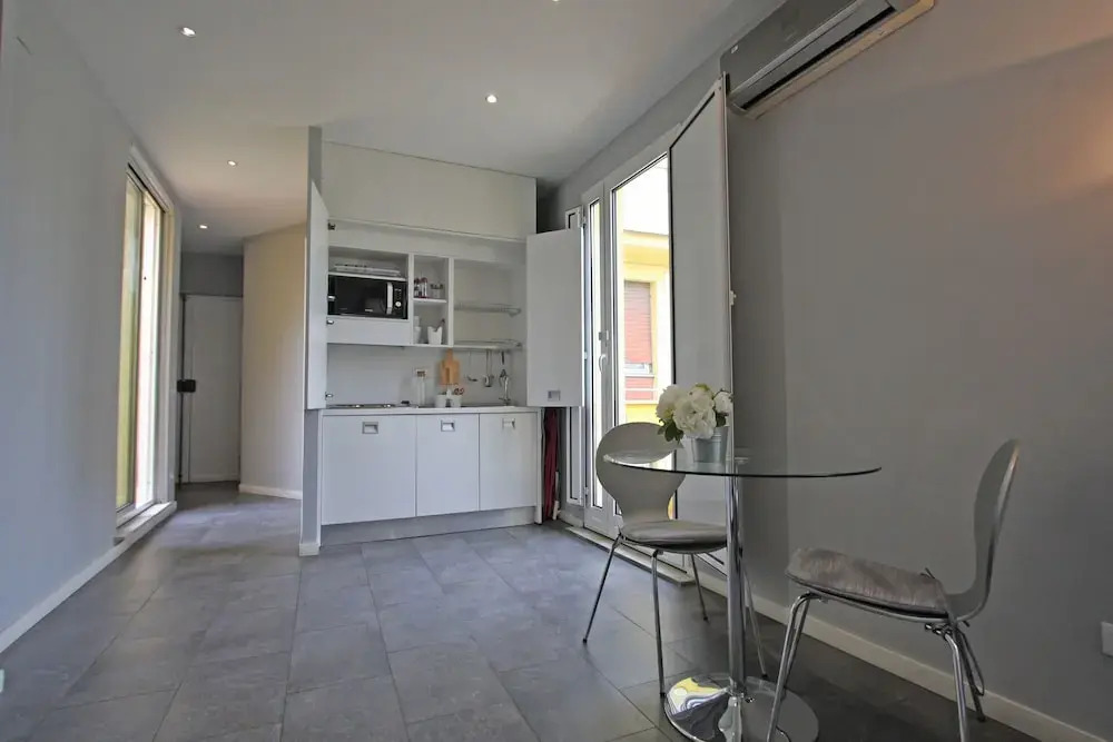 Travel & Stay - Sforza