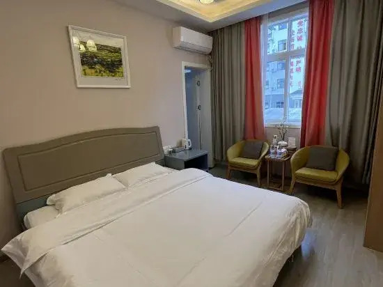 Fengdan Bailu Homestay (Wuyuan High speed Railway Station Store, Shangrao City)
