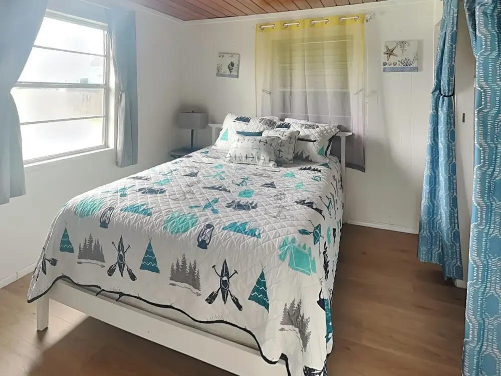 Coastal Den by Ryson Vacation Rentals