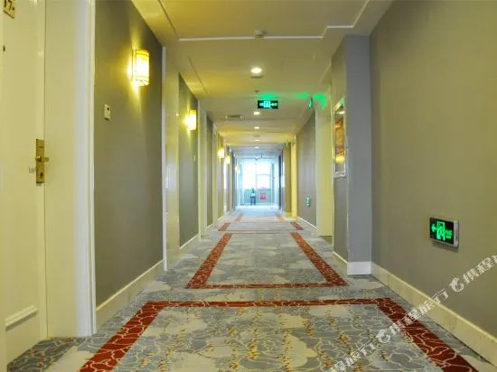 Yijing Holiday Hotel