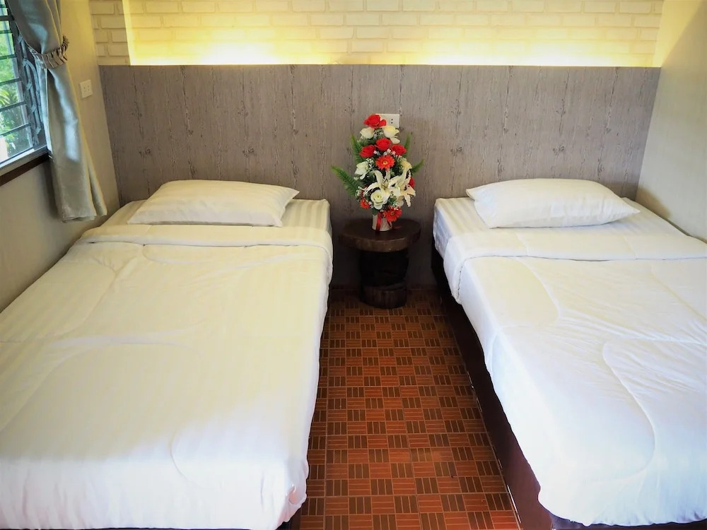 T & T Hostel Kanchanaburi