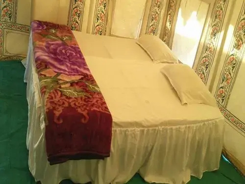 Rajwadi Desert Home Stay