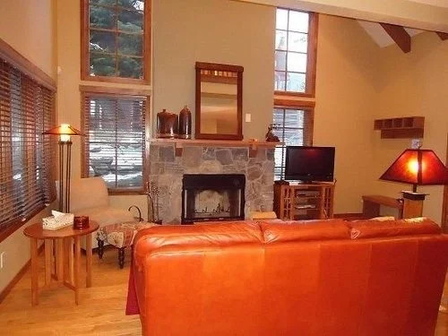 Golden Bench Townhome 7 - One Bedroom Townhome