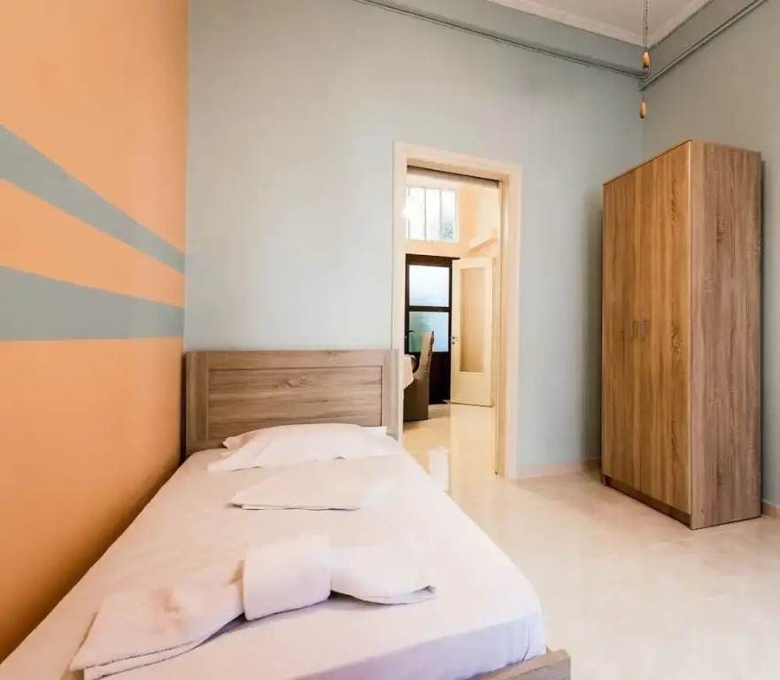Bright apartment with 2 bedrooms