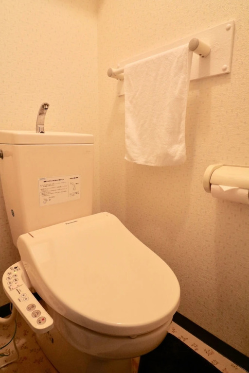 Sepia yamanote room403
