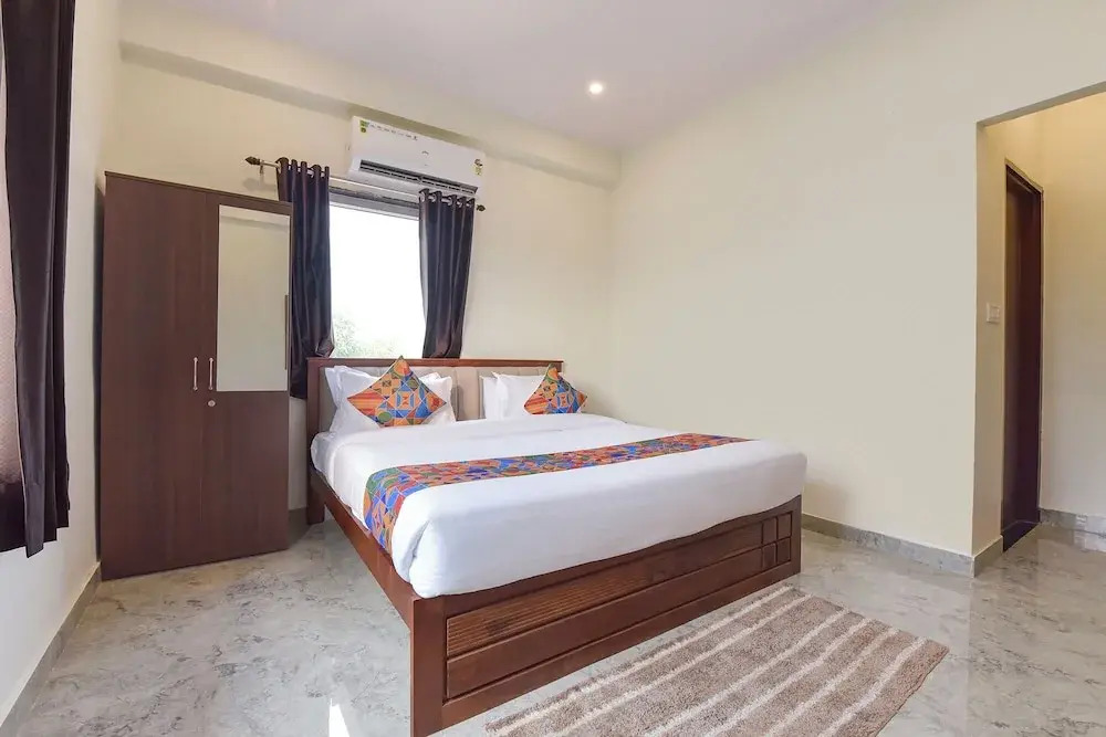 Fabhotel Yuvraj Inn