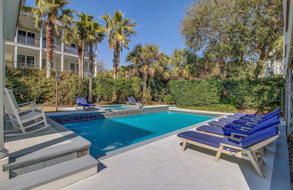 3001 Palm Boulevard by Avantstay Across From Beach & Ocean Views!
