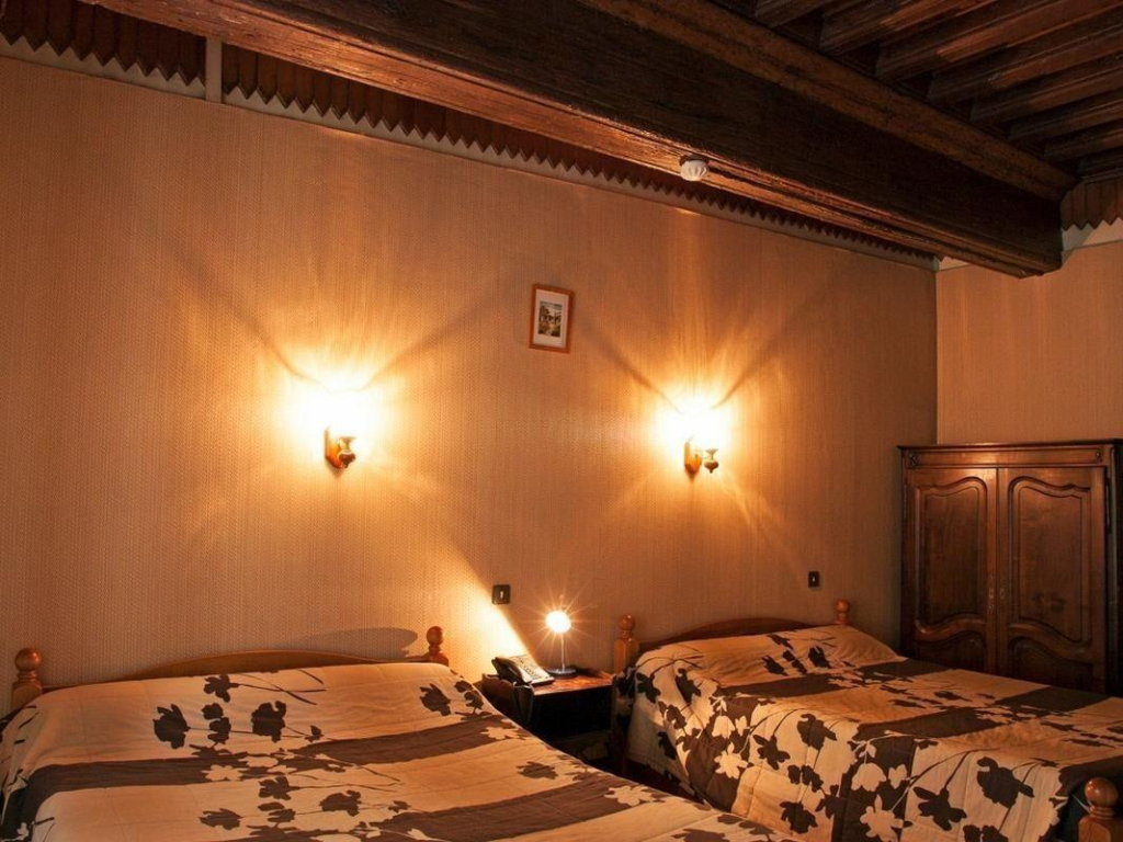 Logis Hotel Restaurant La Chaumière
