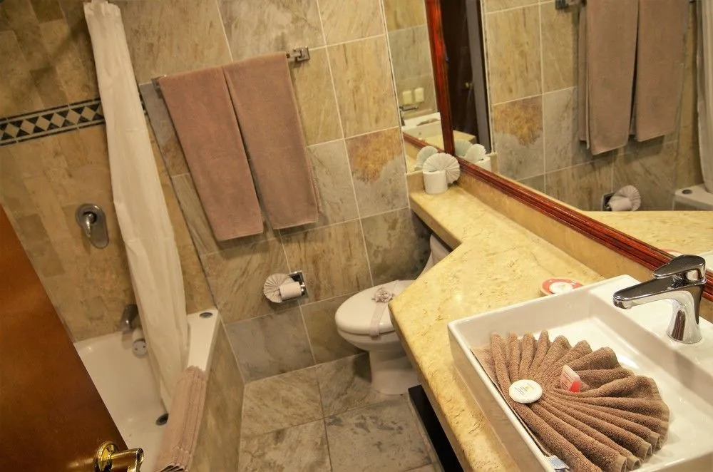 Ground level Apartment w Balcony RDS