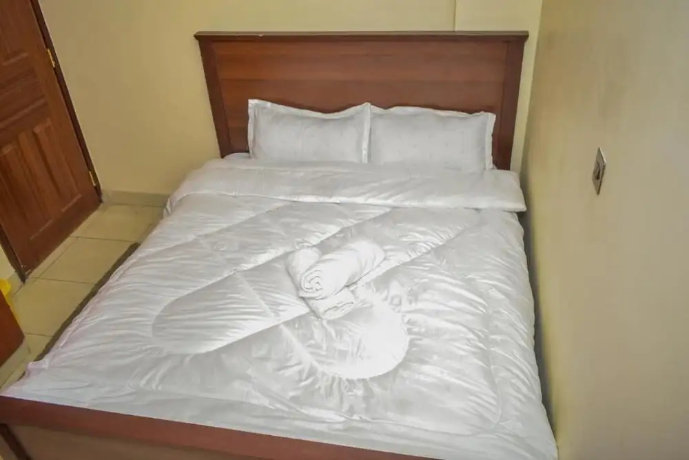 Lux Suites Lay Canon Apartments Ngara