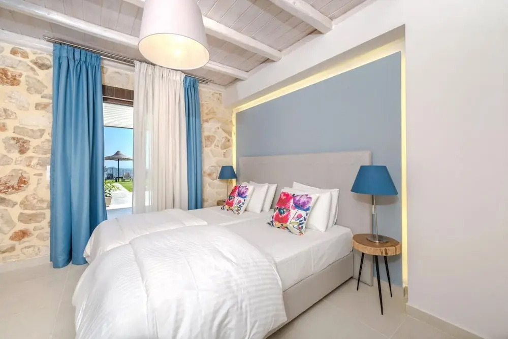 Agrikia Villa - Varvarigos Houses Superior Two Bedroom Apartment Ground Floor 1-6 Guests