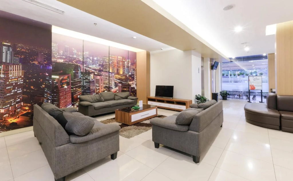 Hotel 88 Mangga Besar 62 - Best Breakfast - Near By Ancol And Government Center