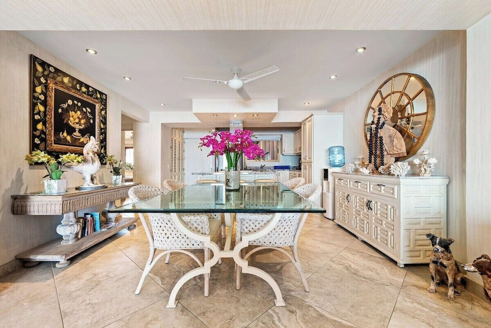 Ocean View 2Br Condo-balcony-beach-pool - 712