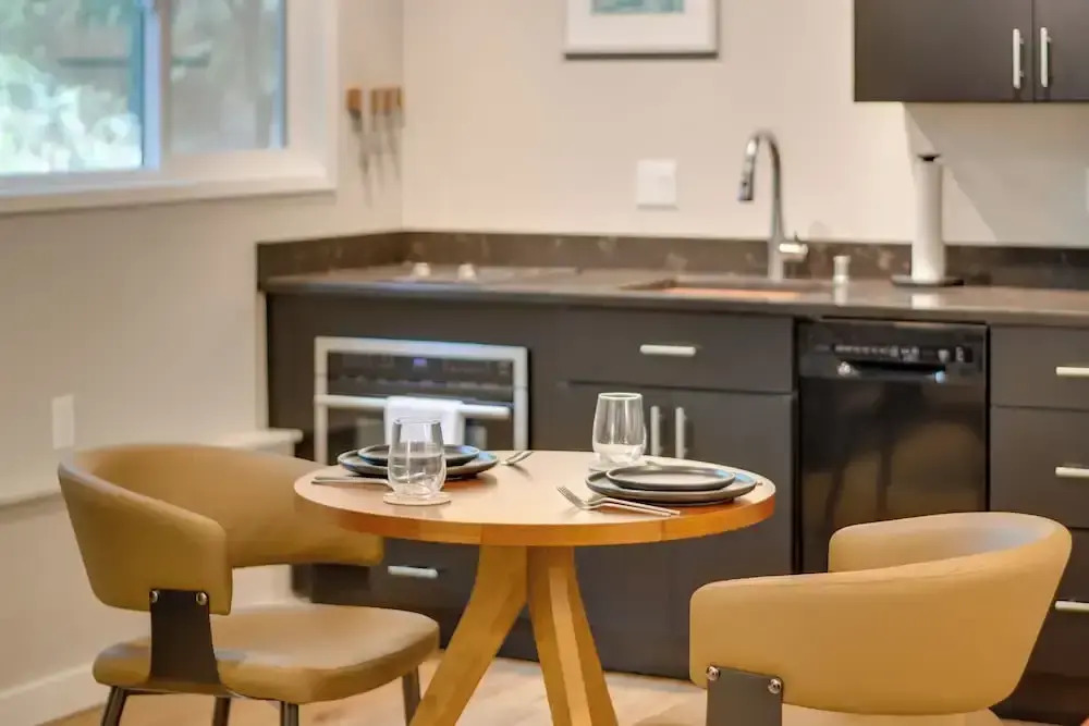 Walk to Beach + Village: Bainbridge Island Gem