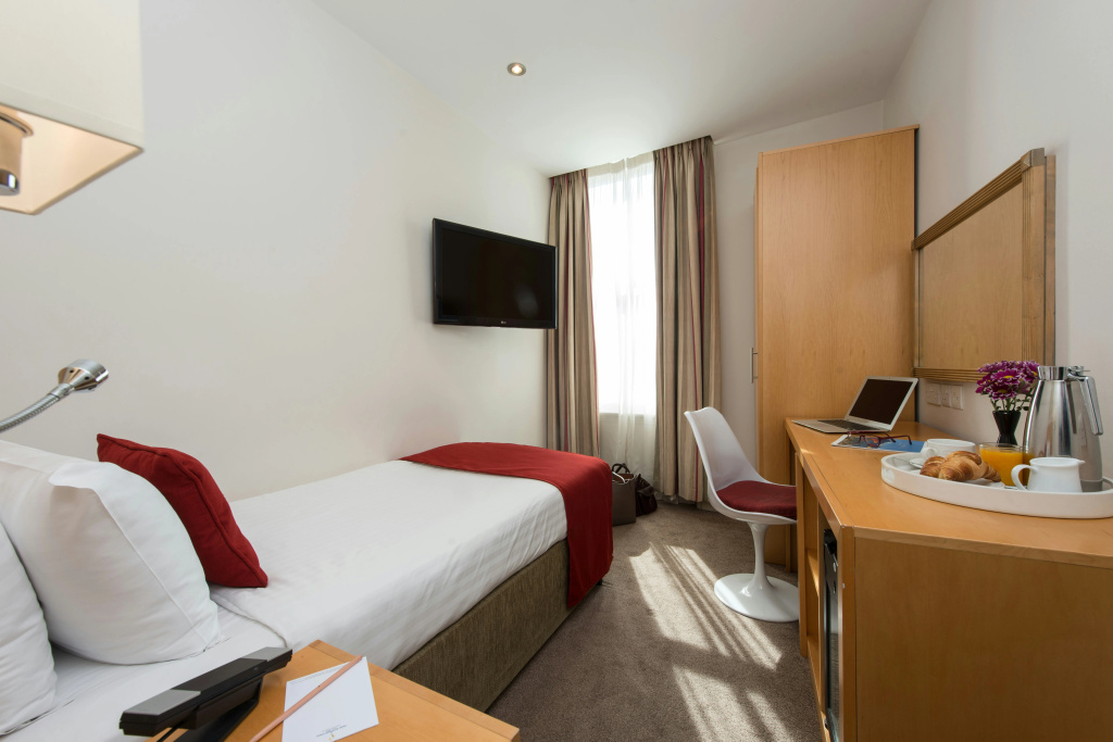 Park International Hotel