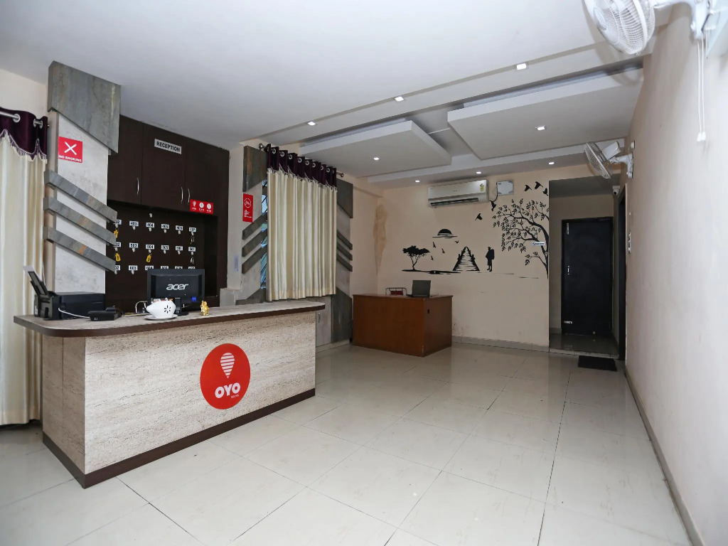 OYO 7145 Hotel Star Lotus