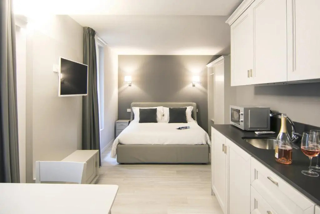 LA QUADRA SUITES - The super central apartments in Iseo, with daily housekeeping included