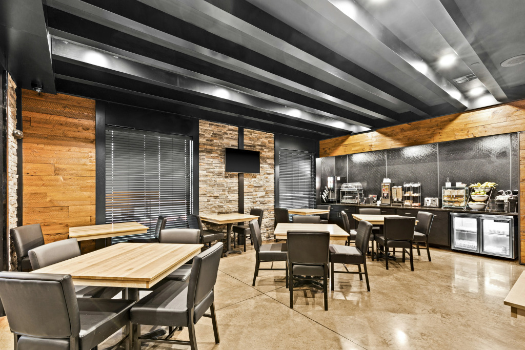 Cobblestone Hotel & Suites - Superior Duluth