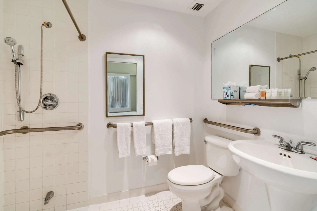 Crest Hotel Suites