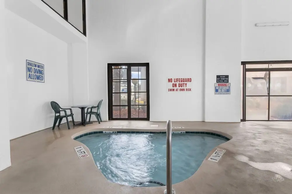 Newly Renovated Oceanfront 1BR Condo