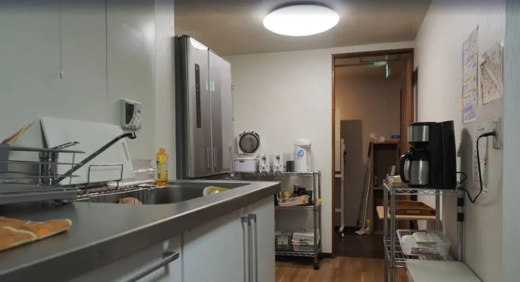 Yokohama Central Hostel