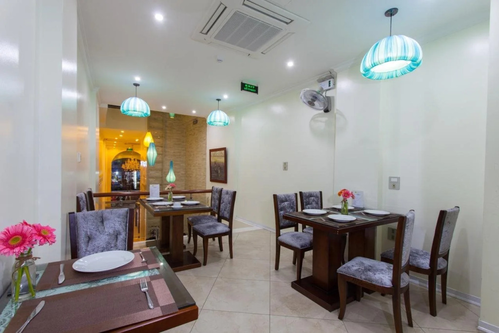 Bella Premier Hotel & Rooftop Skybar