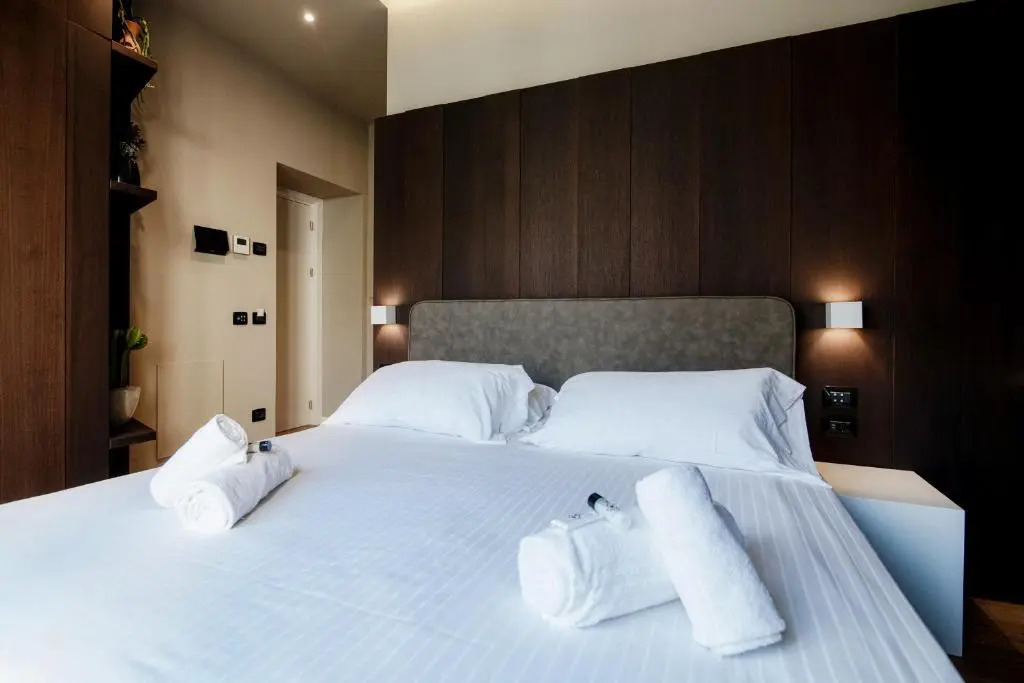 AMA 18 Suites by "The House Of Travelers"