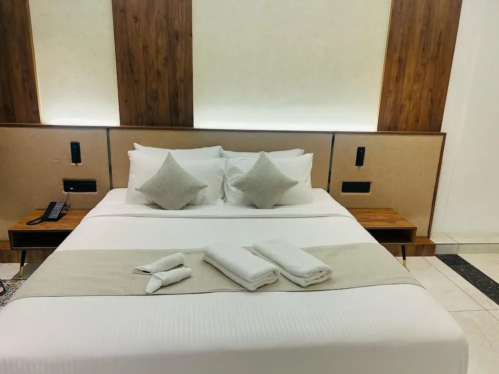 Royal Plaza Inn by RAK Rooms, Calicut
