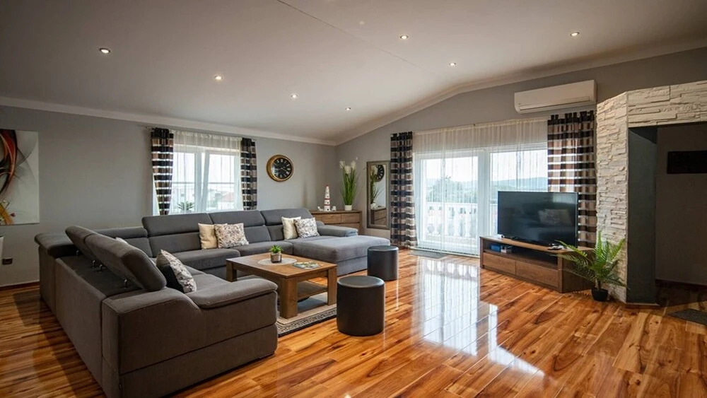 Xxxl Villa Ancora For 262 Guests