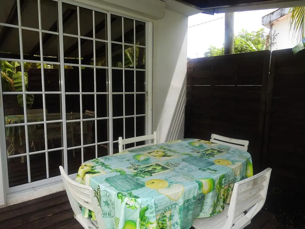 Bungalow With one Bedroom in Le Robert, With Shared Pool, Furnished Garden and Wifi
