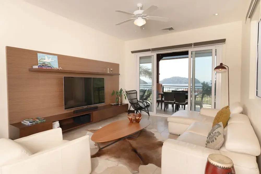 CR Luxury Altavista 2B 3 Bdrm