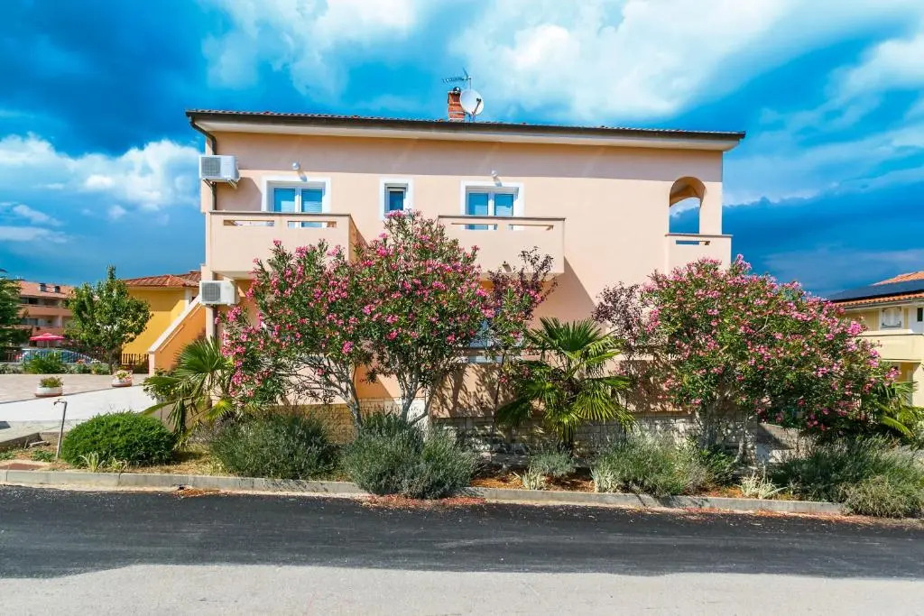 Apartmani Luka