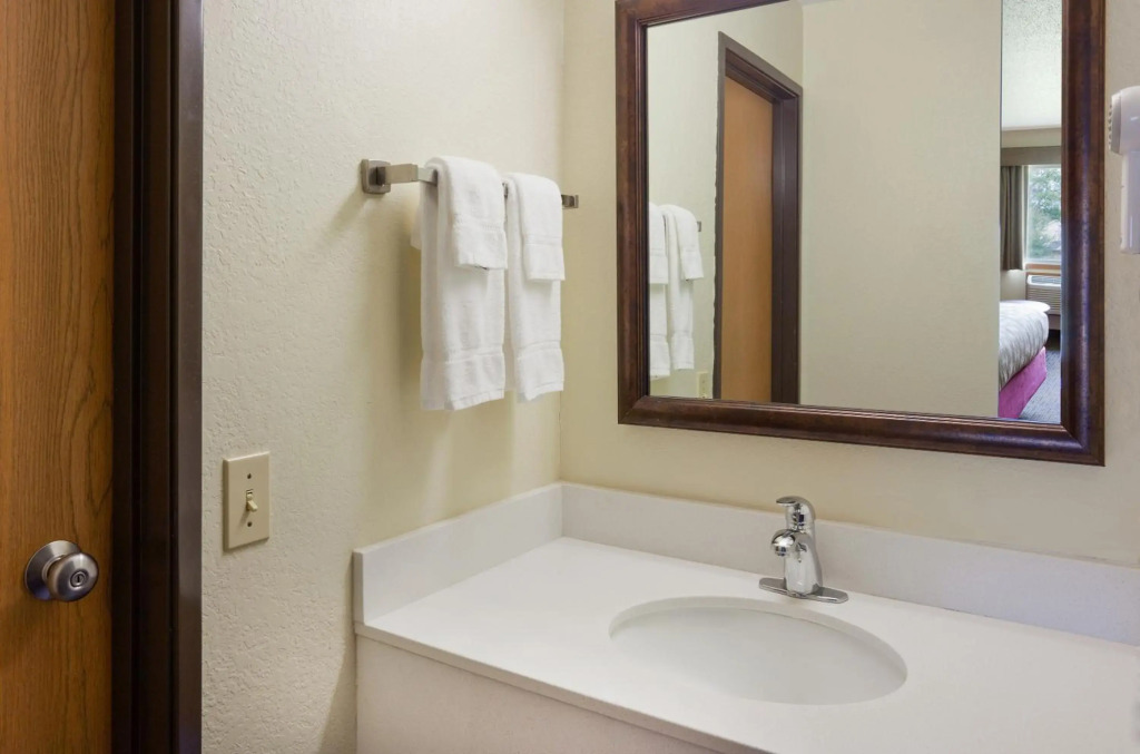 AmericInn by Wyndham Red Wing