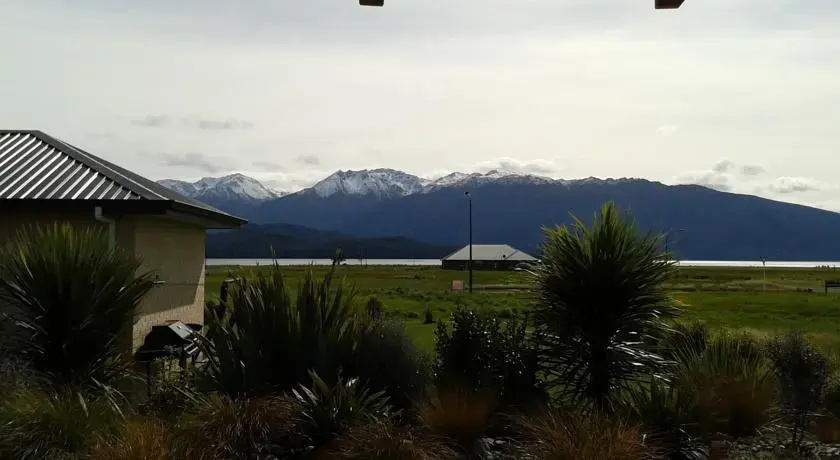 Te Anau Holiday Houses - Beech Retreat