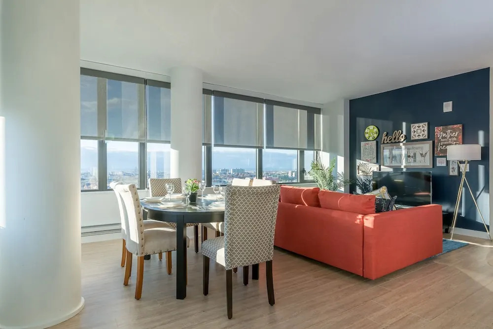 Dream Home Luxury Suites