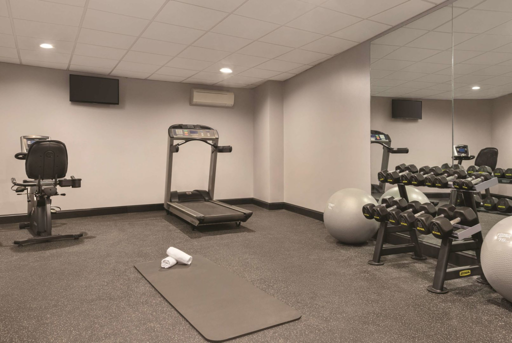 Holiday Inn Philadelphia Arpt-Stadium Area by IHG