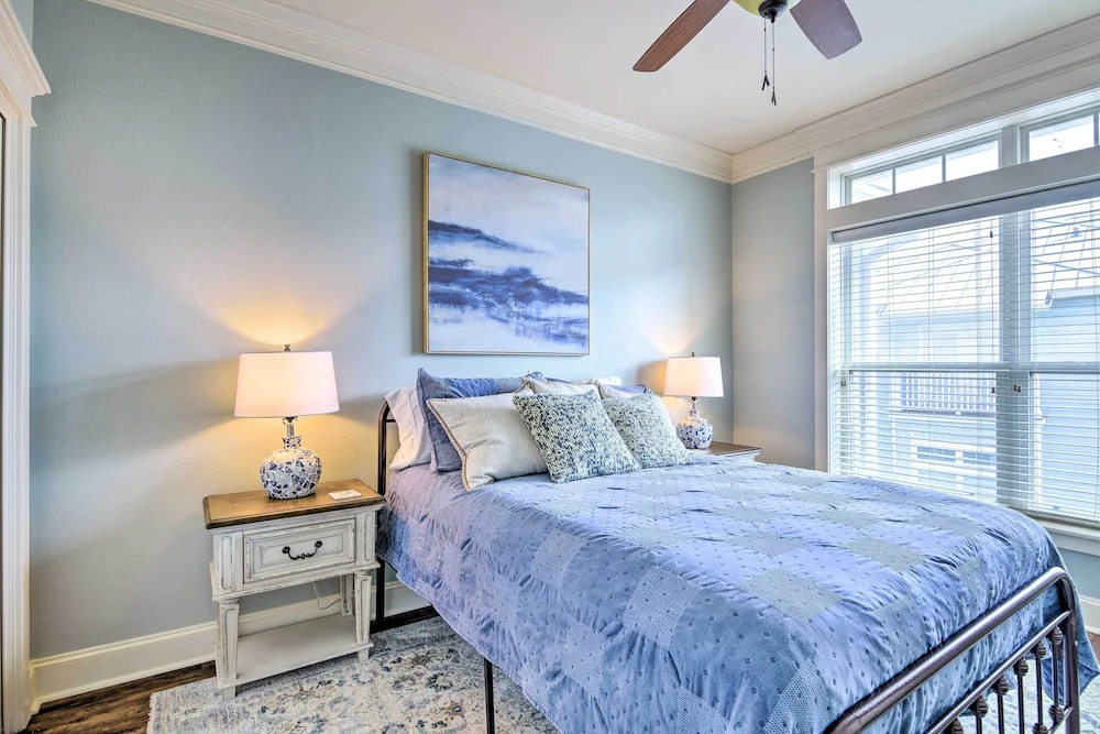Corpus Christi Home w/ Golf Cart: Walk to Beach