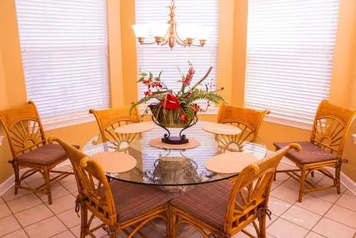8554 Turnberry Condo