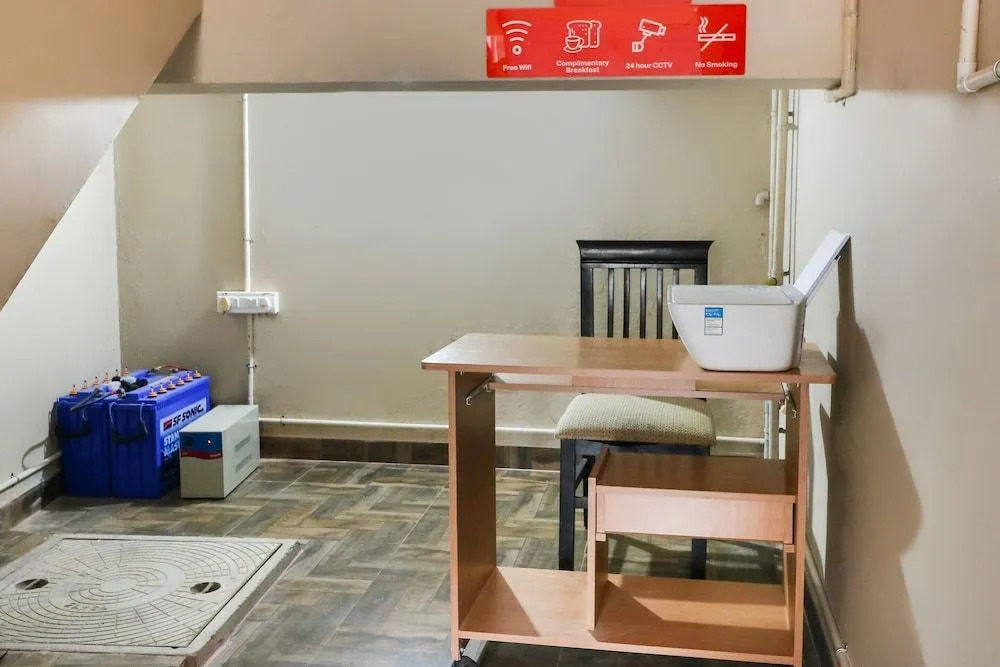 OYO Flagship 46738 Egmore Shelters