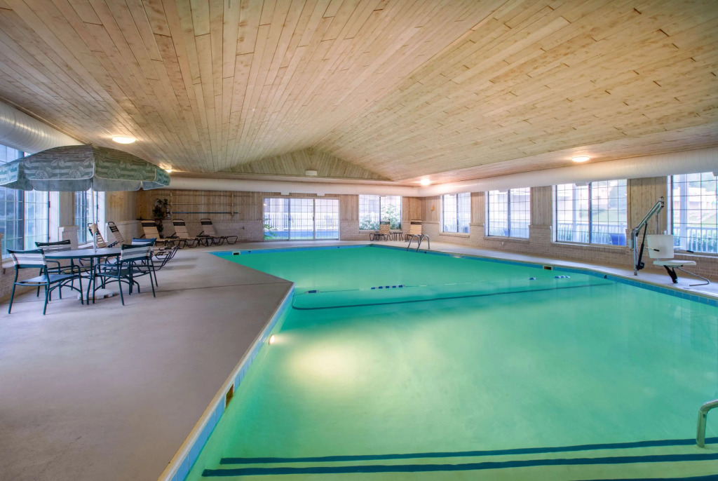 Days Inn by Wyndham Petoskey