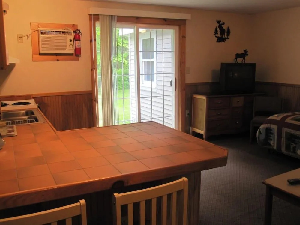 Bear Tree Lodge