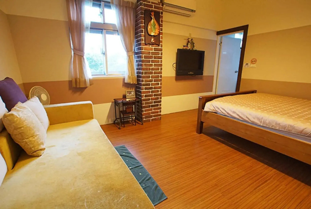 Yellow Cat B&B