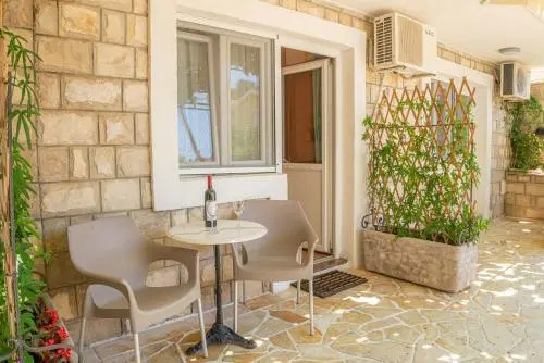 Guest House S-Lux