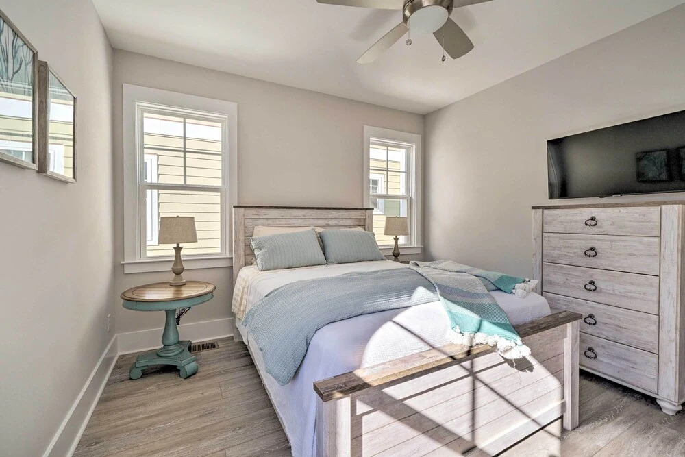 Kure Beach Townhome: Short Walk to the Beach!
