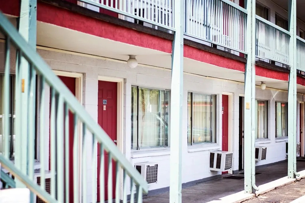 Amenity Motor Inn